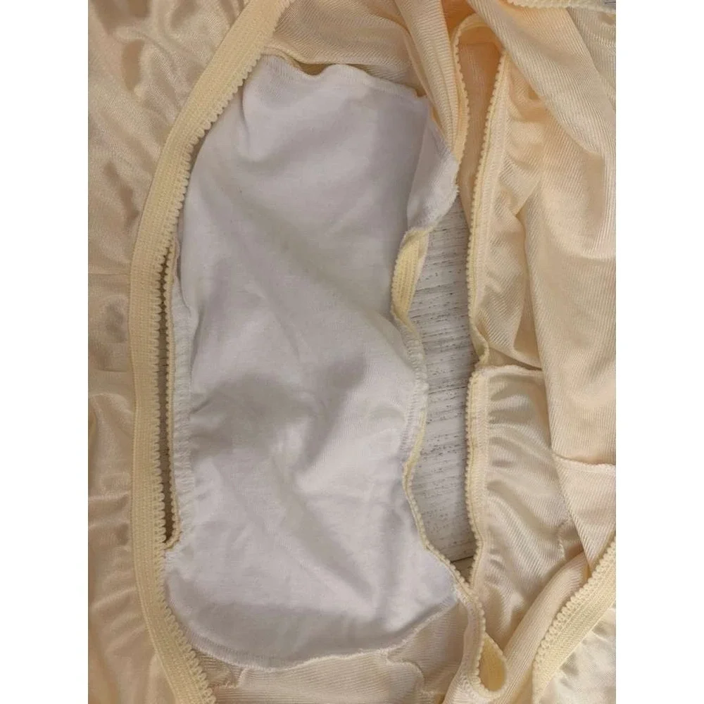 NWT Dixie Belle Vintage Nylon Panties Sz 11 Beige Scalloped‎ Leg Style 719